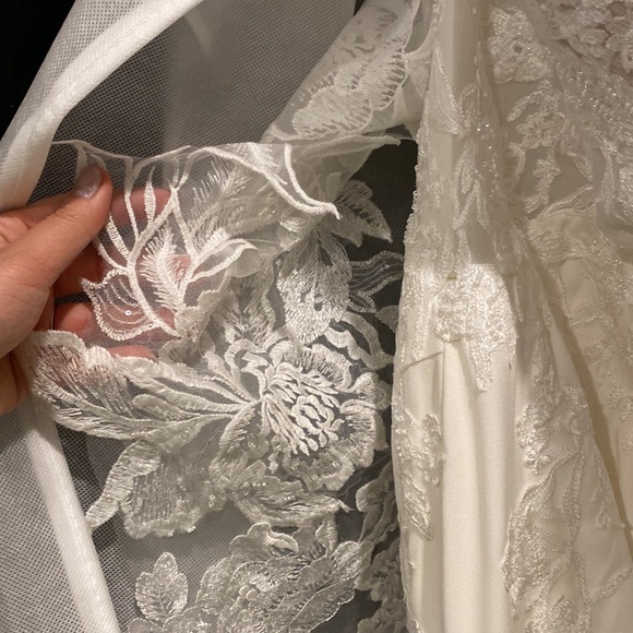 Essence of Australia ivory wedding gown (FINAL PRICE✨) - Picture 13 of 14